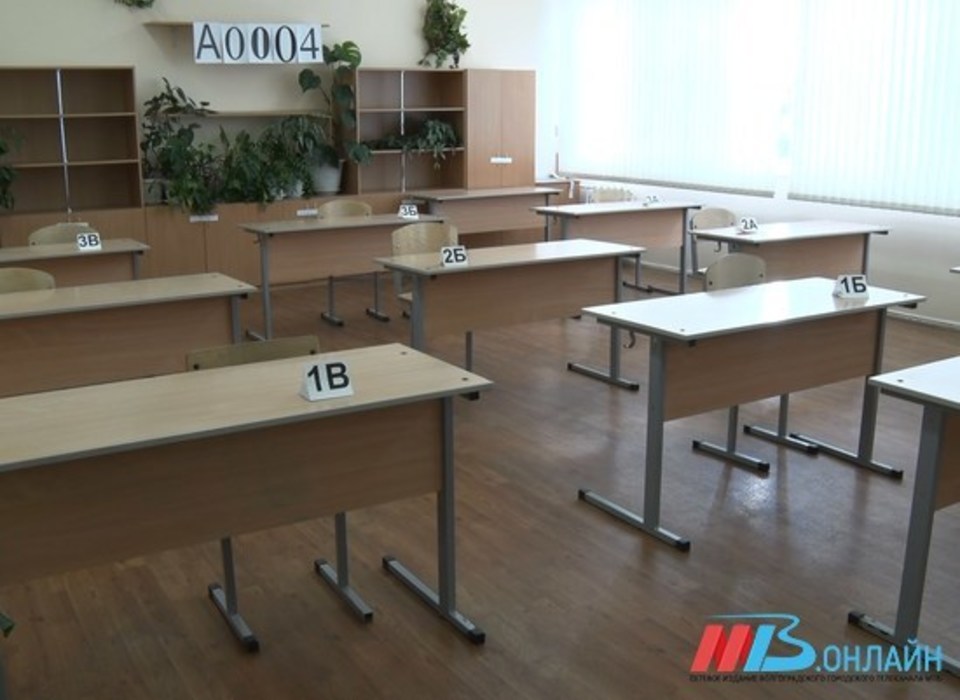 Из-за непогоды 12 февраля под Волгоградом отменили занятия в школах